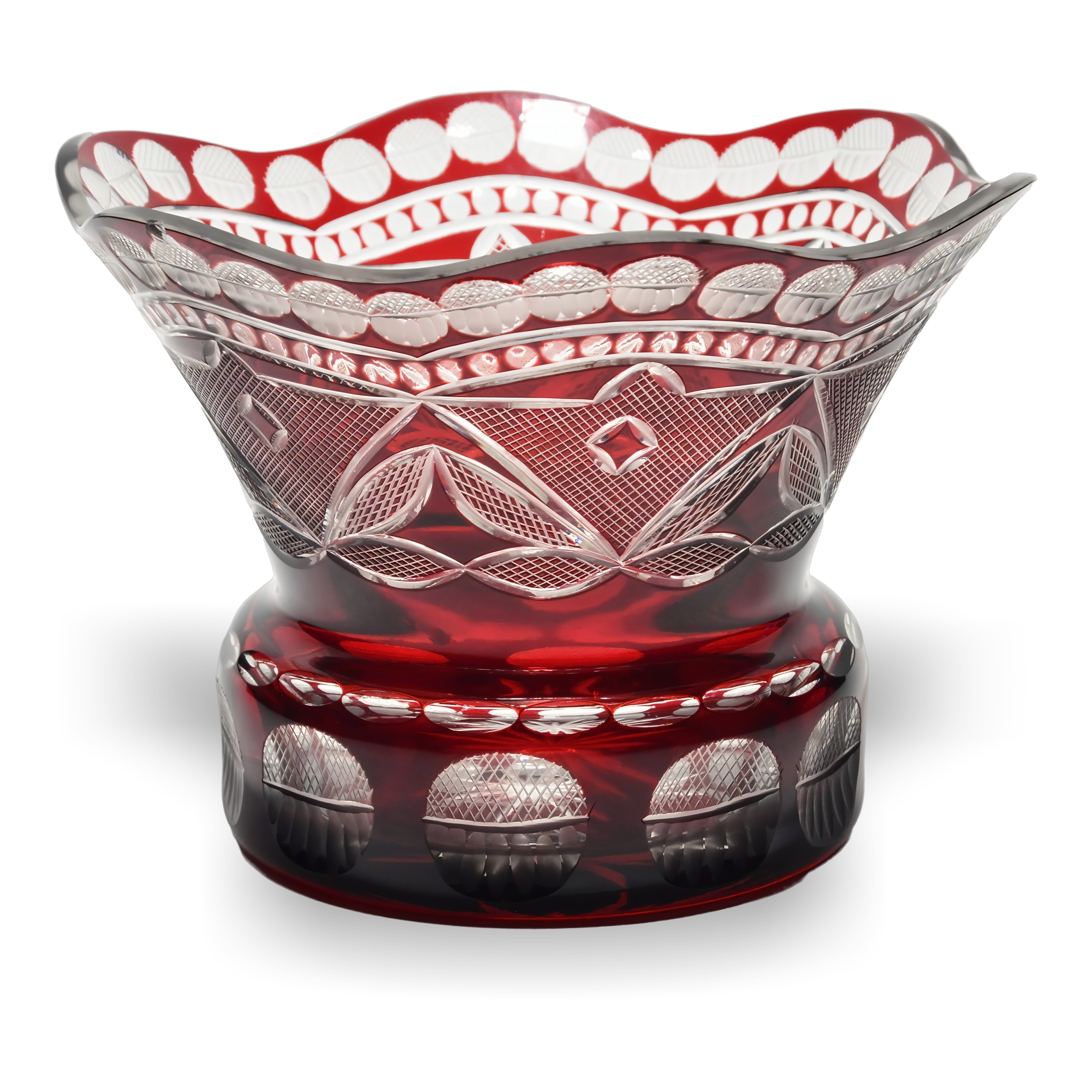 Böhmisches Geschliffenes Glas-Wellenvase, Vintage Rote Bleikristall-Tischdekoration, Kristallkunst